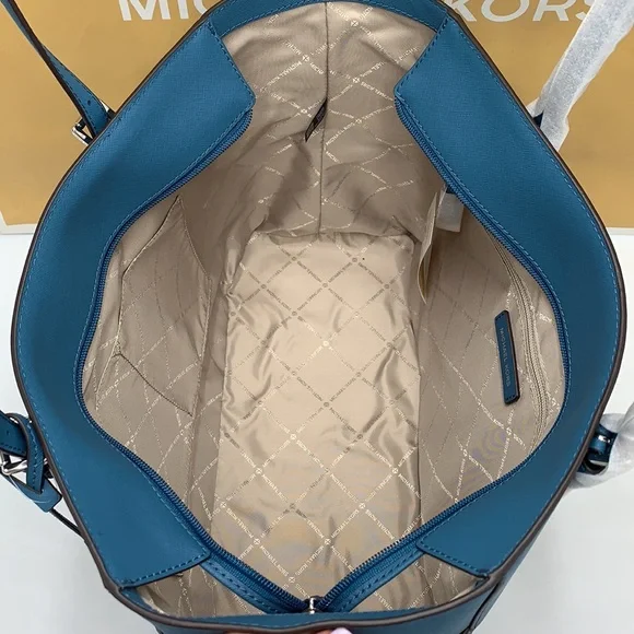 MICHAEL KORS 
Gilly Large Saffiano Leather Tote Bag TEAL COLOR - Picture 9 of 15